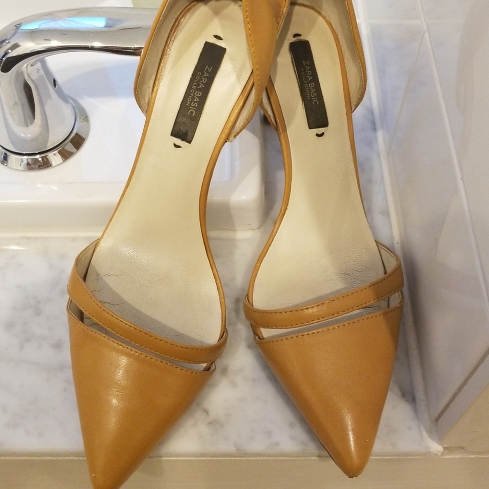 Mustard Yellow Zara Basic Pumps - Size 7-7.5